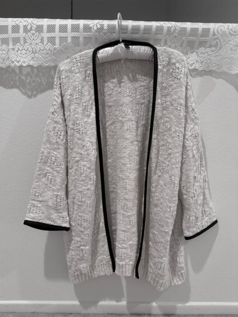 Mango Cream Color Thin Sweater Jacket Size M